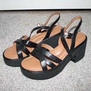 Naturalizer Platform Sandals